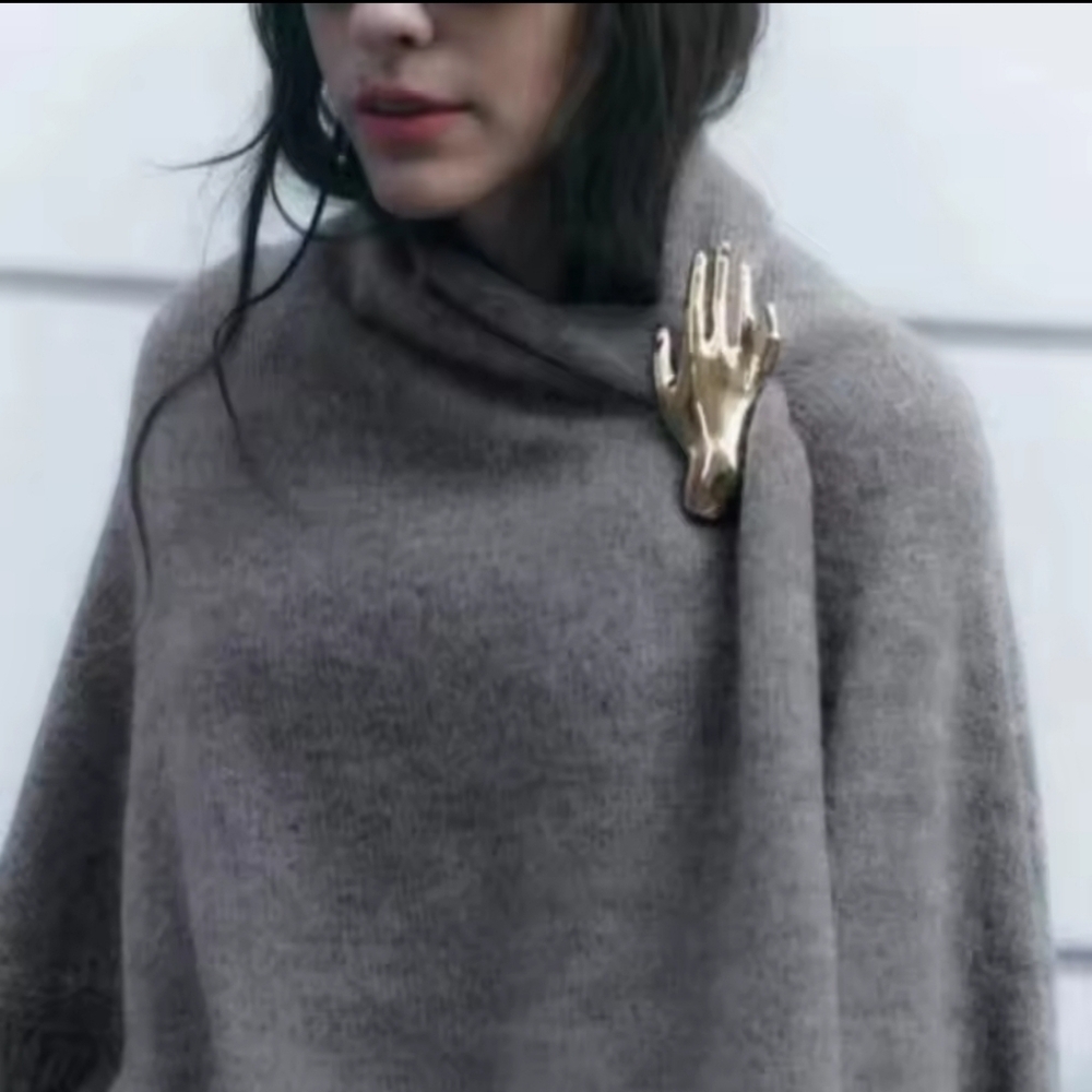 Zara Gold Sculptural Hand Brooch | NWOT